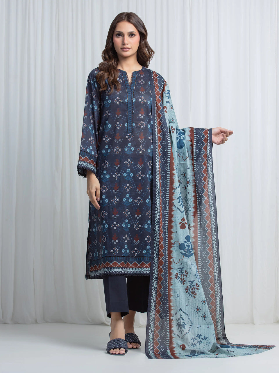 Edenrobe Allure Lawn 01 - Midnight Rust three-piece unstitched printed lawn suit by Edenrobe