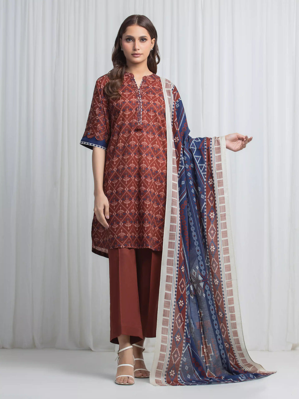 Edenrobe Allure Lawn 10 - Maroon Heritage three-piece unstitched printed lawn suit by Edenrobe