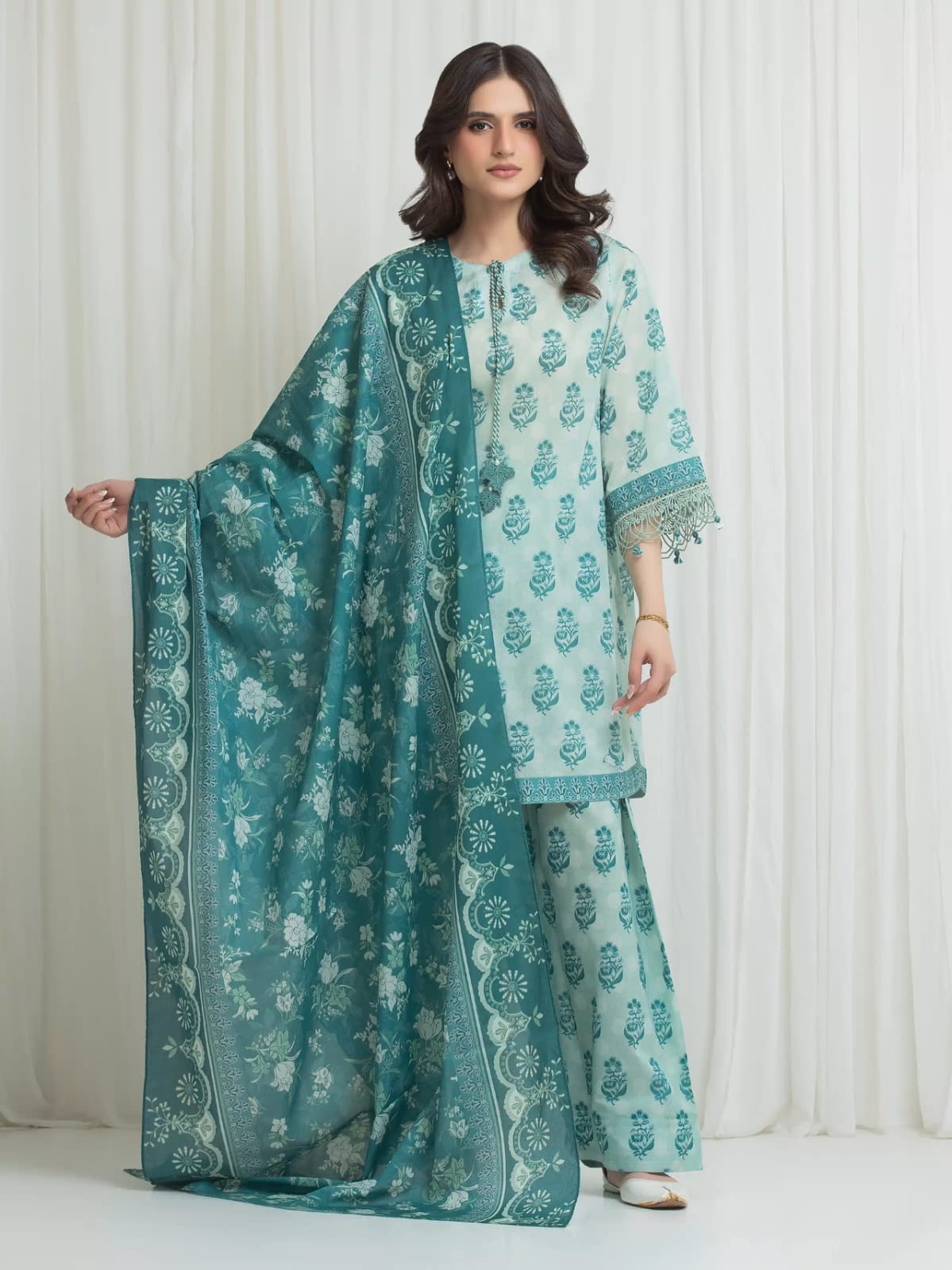 Edenrobe Allure Lawn 20 - Teal Paisley three-piece unstitched printed lawn suit by Edenrobe